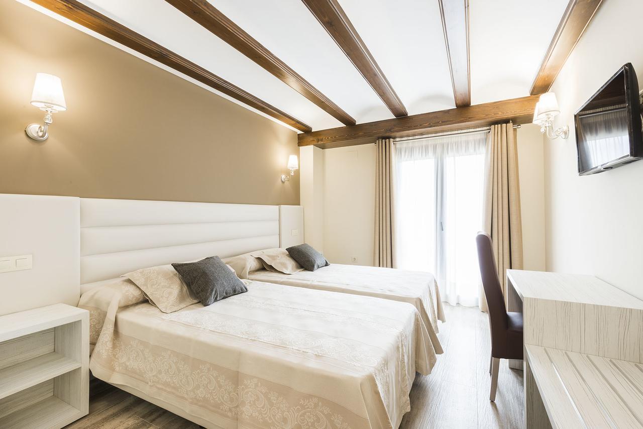 Hotel Atiana Albarracín エクステリア 写真